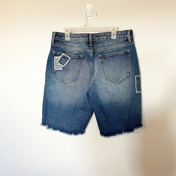 Driftwood Patched Up Bermuda Shorts Jean
Denim Raw‎ Hem size 27 - Picture 3 of 11
